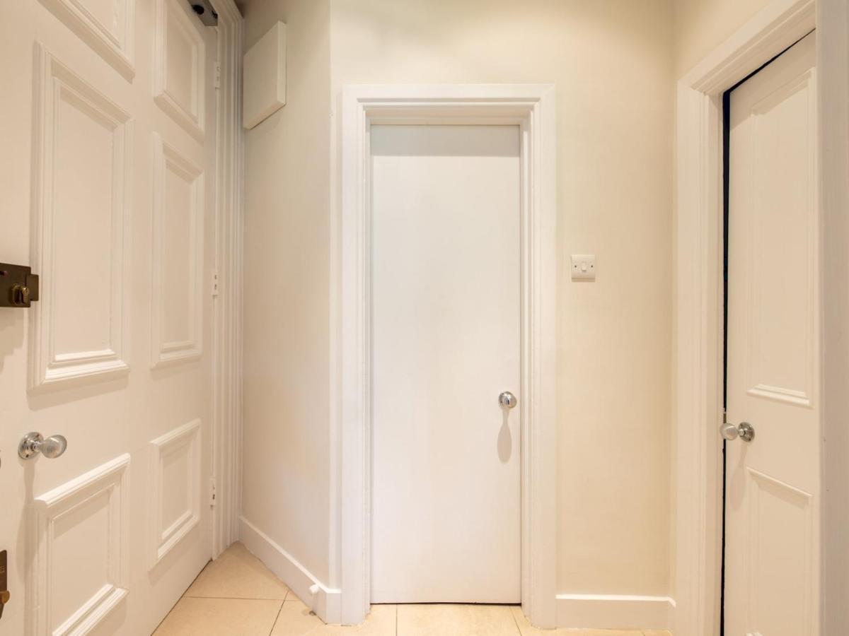 Pass The Keys Gorgeous With Access To A Private Garden Apartamento Londres